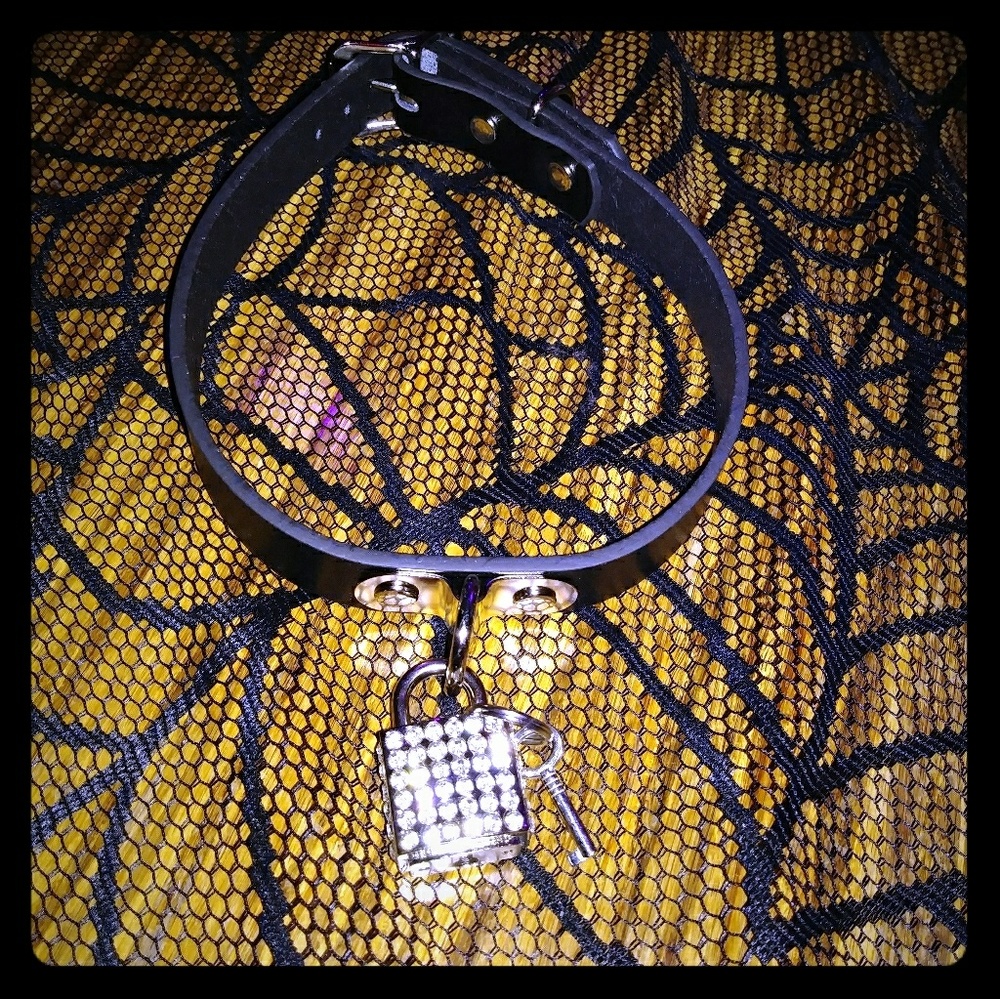 Rhinestone choker